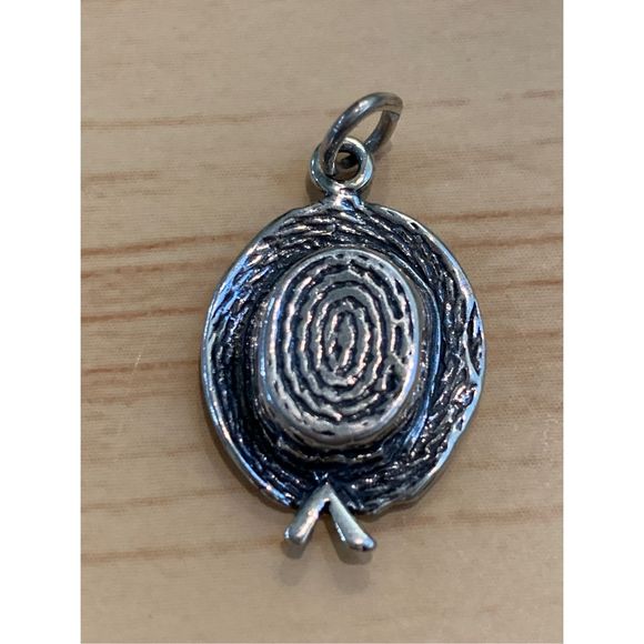 Straw Hat Sterling Silver Jewelry Charm - Picture 1 of 3